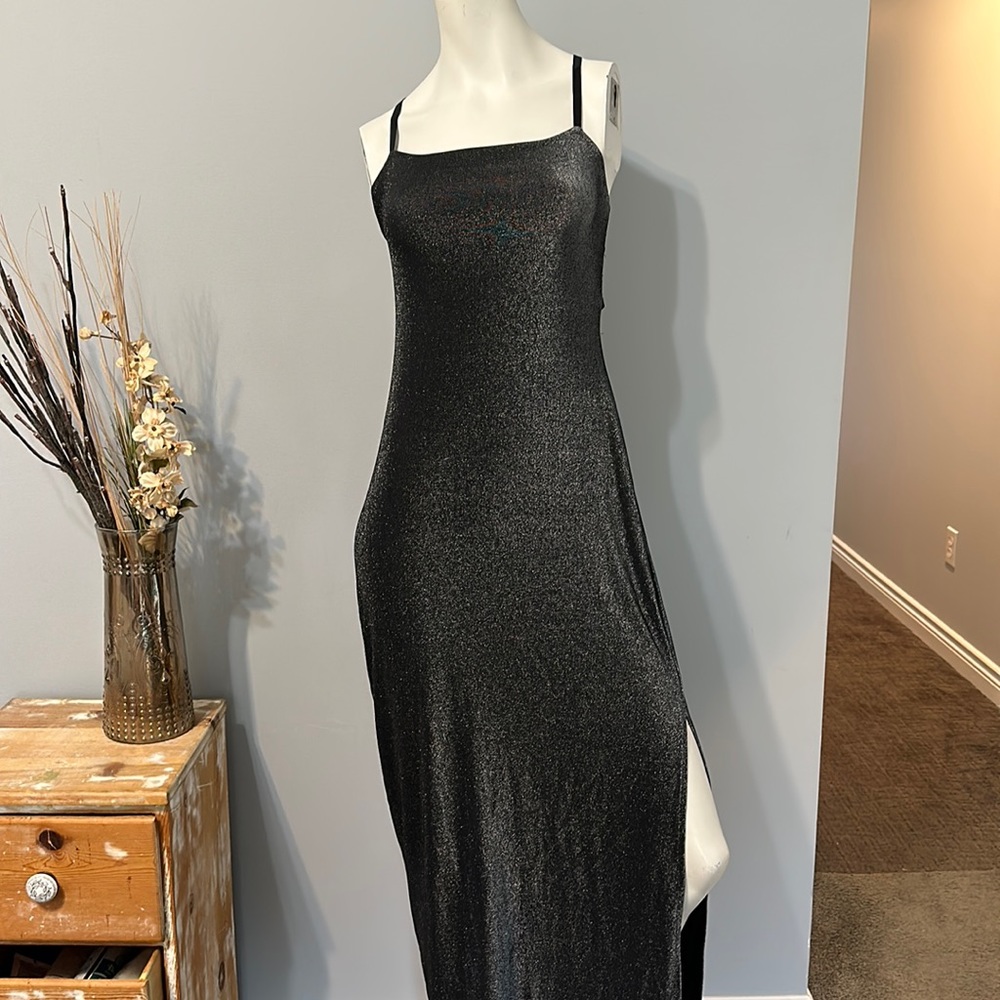 City Triangles Sparkly dress, size tag is gone. Fits like a 6, super stretchy!